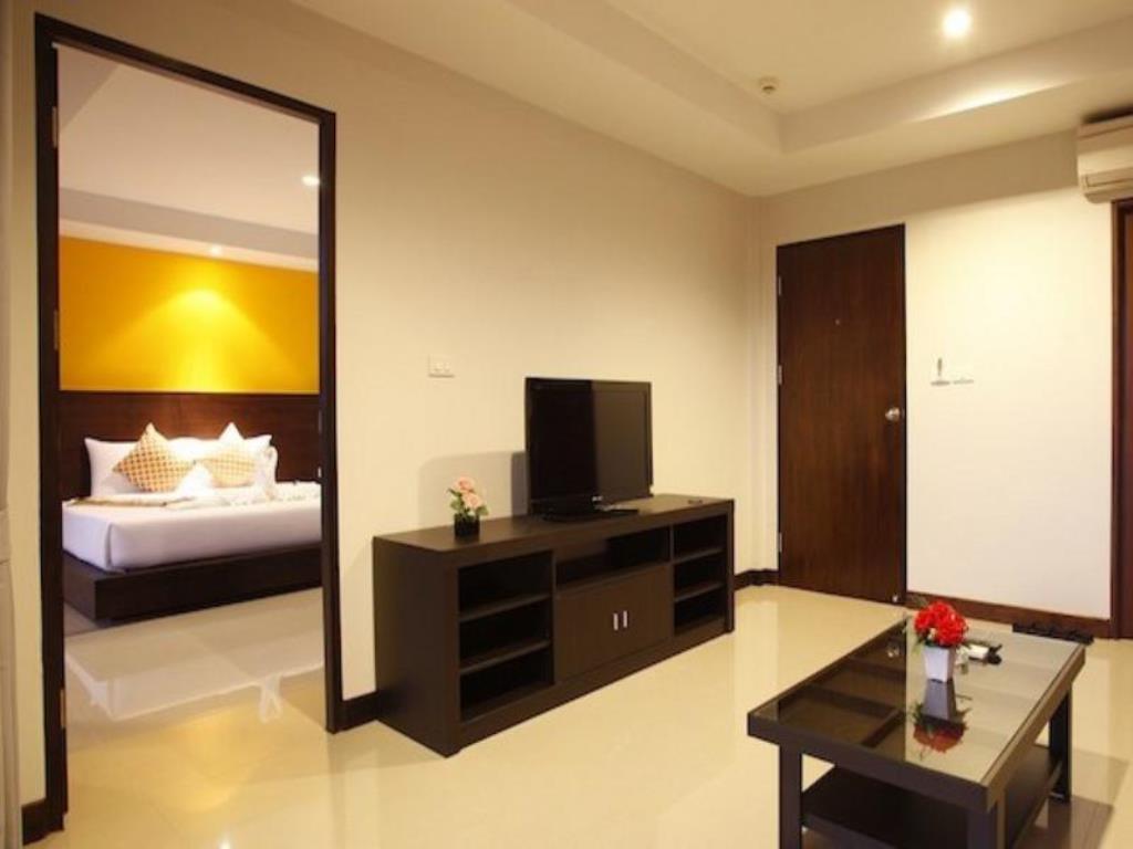 Nize Hotel - Sha Plus Phuket Extérieur photo
