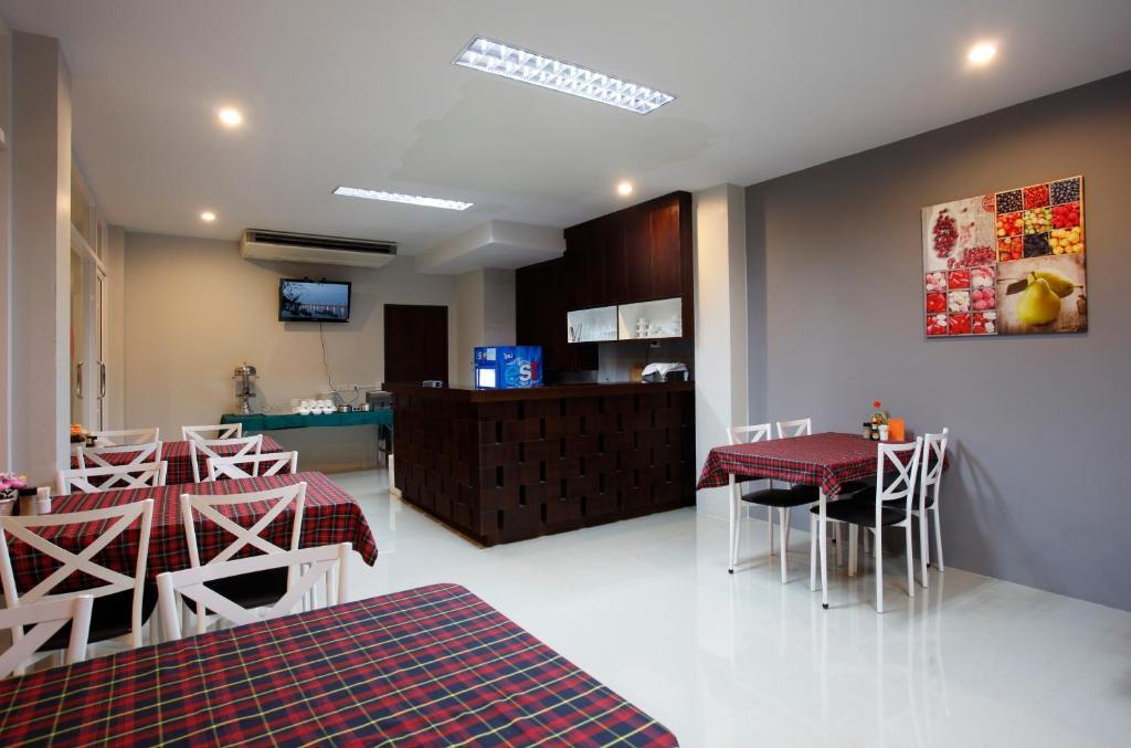 Nize Hotel - Sha Plus Phuket Extérieur photo