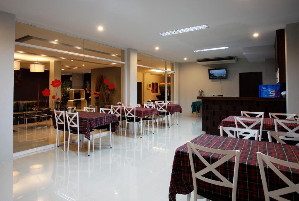 Nize Hotel - Sha Plus Phuket Extérieur photo